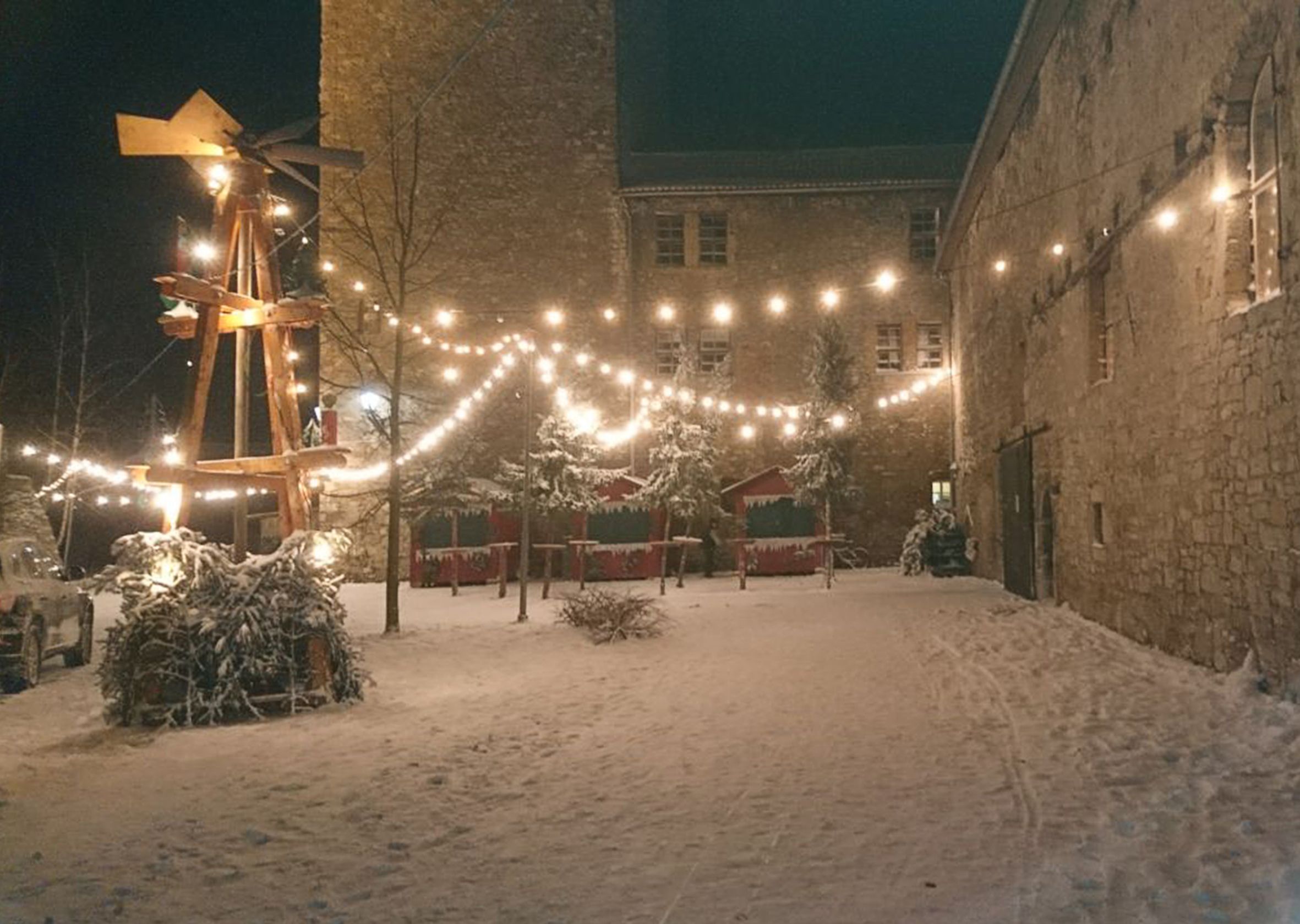 Lichterfest auf der Wasserburg Zilly